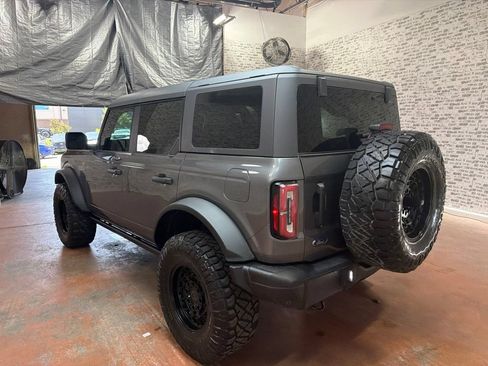 Used 2023 Ford Bronco Badlands w/ Sasquatch Package AWD/4WD image 5