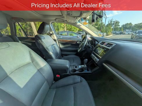 Used 2016 Subaru Outback 2.5i Limited AWD/4WD image 9