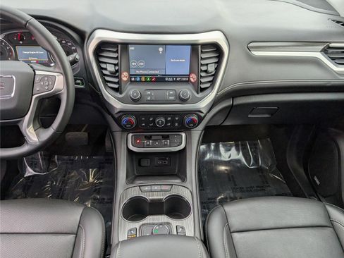 Used 2023 GMC Acadia SLT image 19