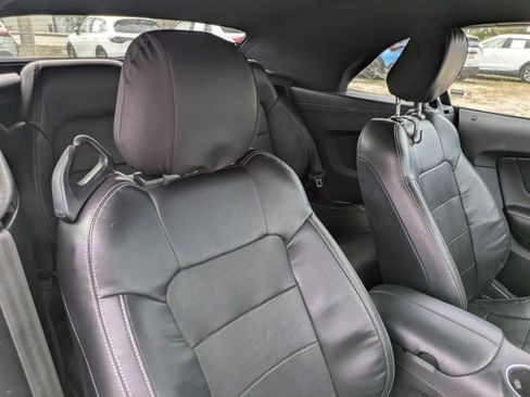 Used 2019 Ford Mustang Premium RWD image 13