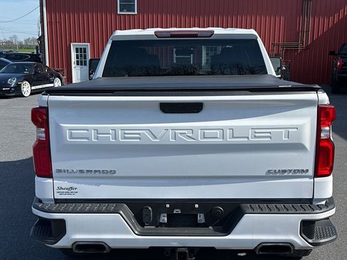 Used 2020 Chevrolet Silverado 1500 Custom w/ Custom Max Trailering Package image 8