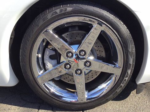 Used 2007 Chevrolet Corvette Convertible w/ Preferred Equipment Group image 33