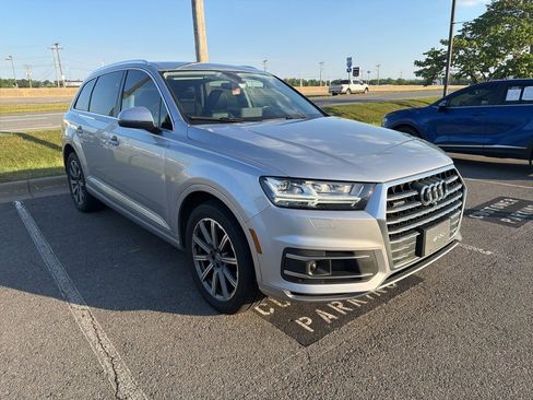 Used 2018 Audi Q7 3.0T Prestige w/ Prestige Package AWD/4WD image 2