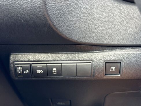 Used 2024 Toyota Corolla SE image 17