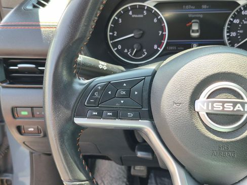 Used 2024 Nissan Sentra SR FWD image 18