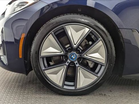 Used 2023 BMW i4 eDrive40 RWD image 31