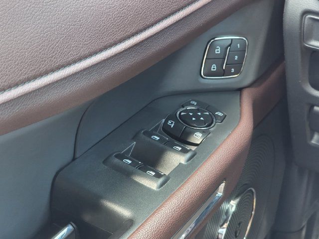 Used 2024 Ford Expedition Limited RWD image 19