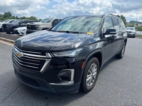 Used 2022 Chevrolet Traverse LT FWD image 1
