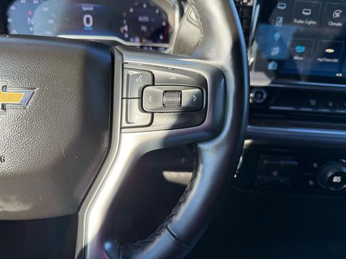 Used 2025 Chevrolet Silverado 2500 LT w/ Convenience Package image 21