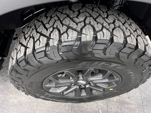 New 2025 Ford Ranger Raptor image 16