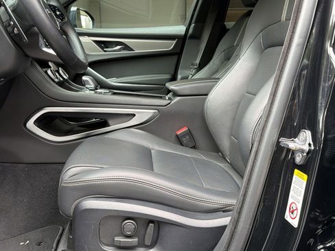 Used 2026 Jaguar F-PACE R-Dynamic S AWD/4WD image 5