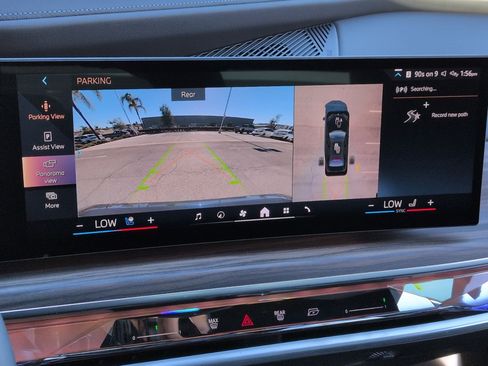 Certified 2024 BMW 760i xDrive 760i xDrive w/ Premium Package 2 image 25