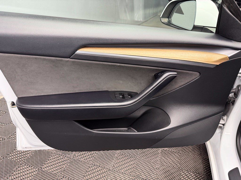 Used 2022 Tesla Model 3 RWD image 33