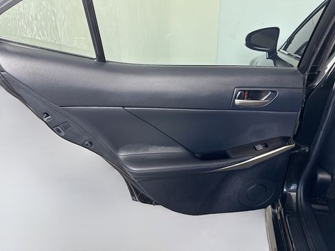 Used 2018 Lexus IS 300 w/ Premium Package image 26