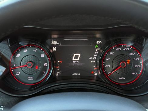 Used 2017 Dodge Charger R/T RWD image 38