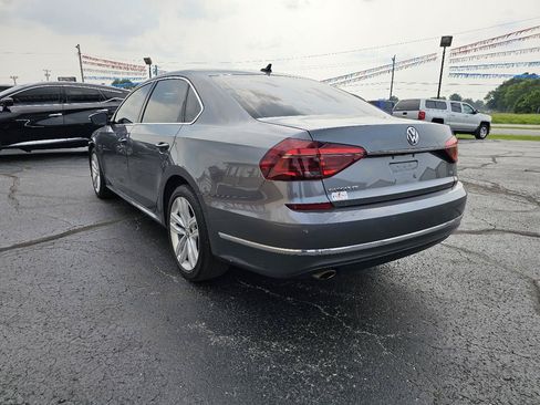 Used 2018 Volkswagen Passat 2.0T SE FWD image 23