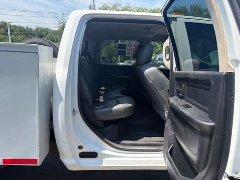 Used 2014 RAM 2500 ST AWD/4WD image 32