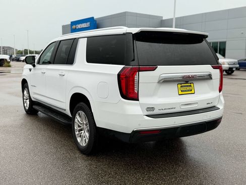 Used 2021 GMC Yukon XL SLT AWD/4WD image 8