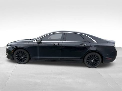 Used 2017 Lincoln MKZ Premiere FWD image 4