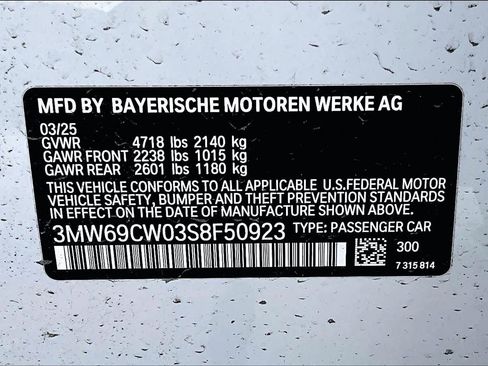 Used 2025 BMW 330i Sedan w/ Convenience Package image 21