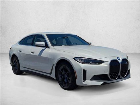 Certified 2023 BMW i4 eDrive40 w/ Premium Package RWD image 3