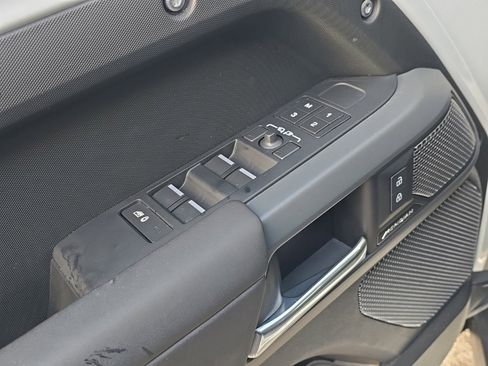 Certified 2024 Land Rover Defender 110 X-Dynamic SE image 10