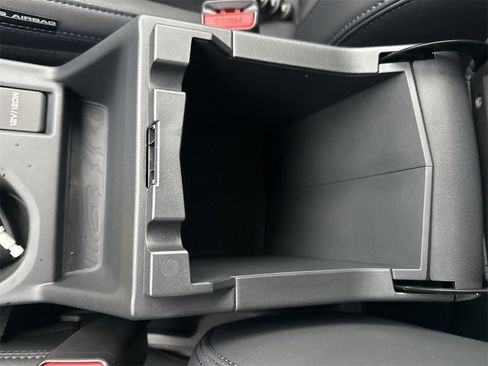 New 2025 Subaru Forester Limited image 40