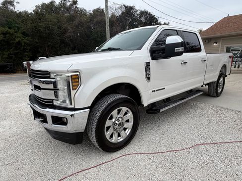 Used 2018 Ford F350 Lariat w/ Lariat Ultimate Package AWD/4WD image 2