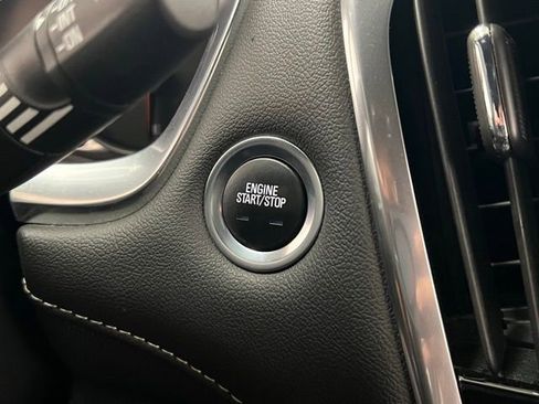 Certified 2023 Chevrolet Traverse Premier image 17