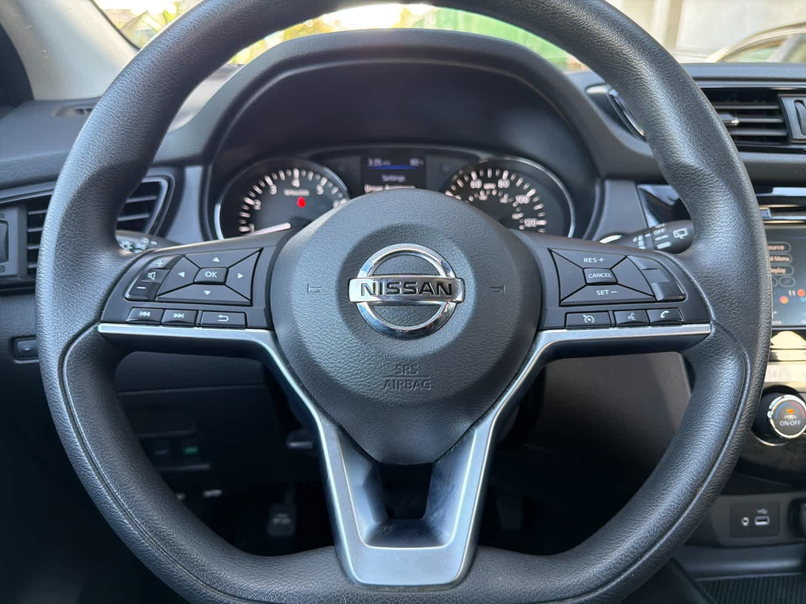 Used 2020 Nissan Rogue Sport SV FWD image 23