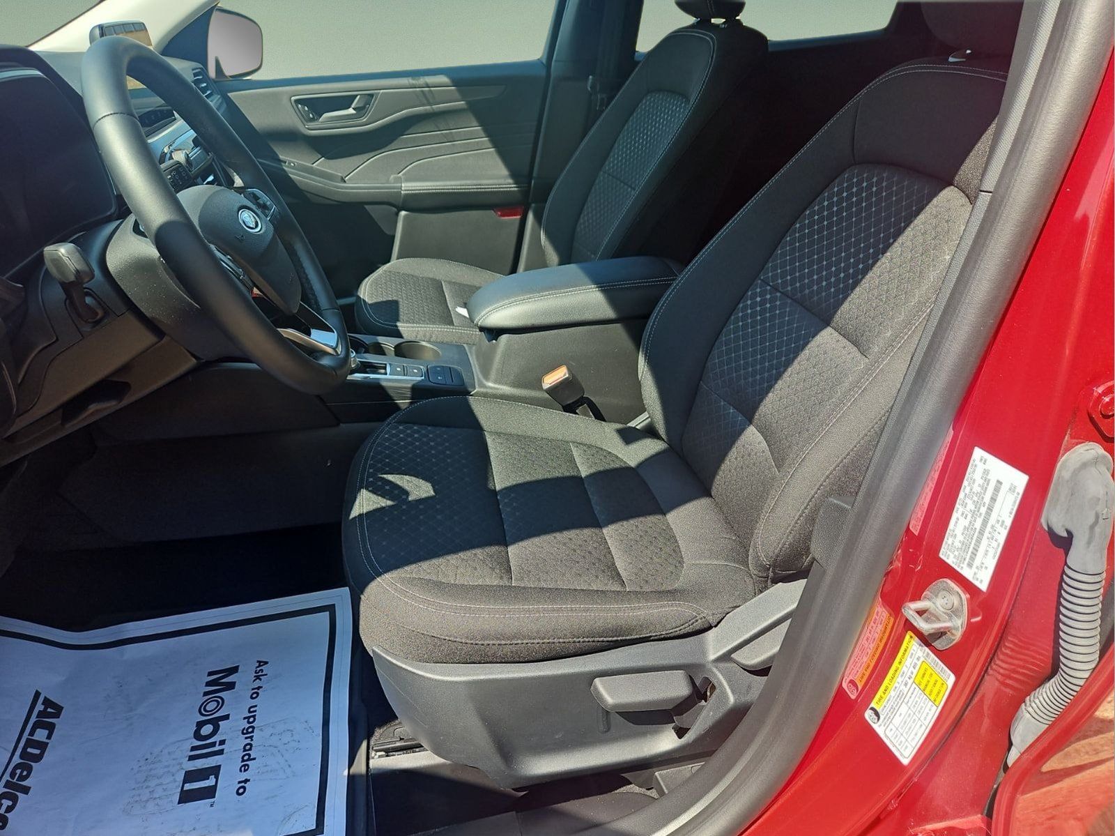 Used 2025 Ford Escape Active w/ Cold Weather Package AWD/4WD image 26