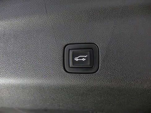 Used 2023 Chevrolet Tahoe High Country w/ Premium Package image 31