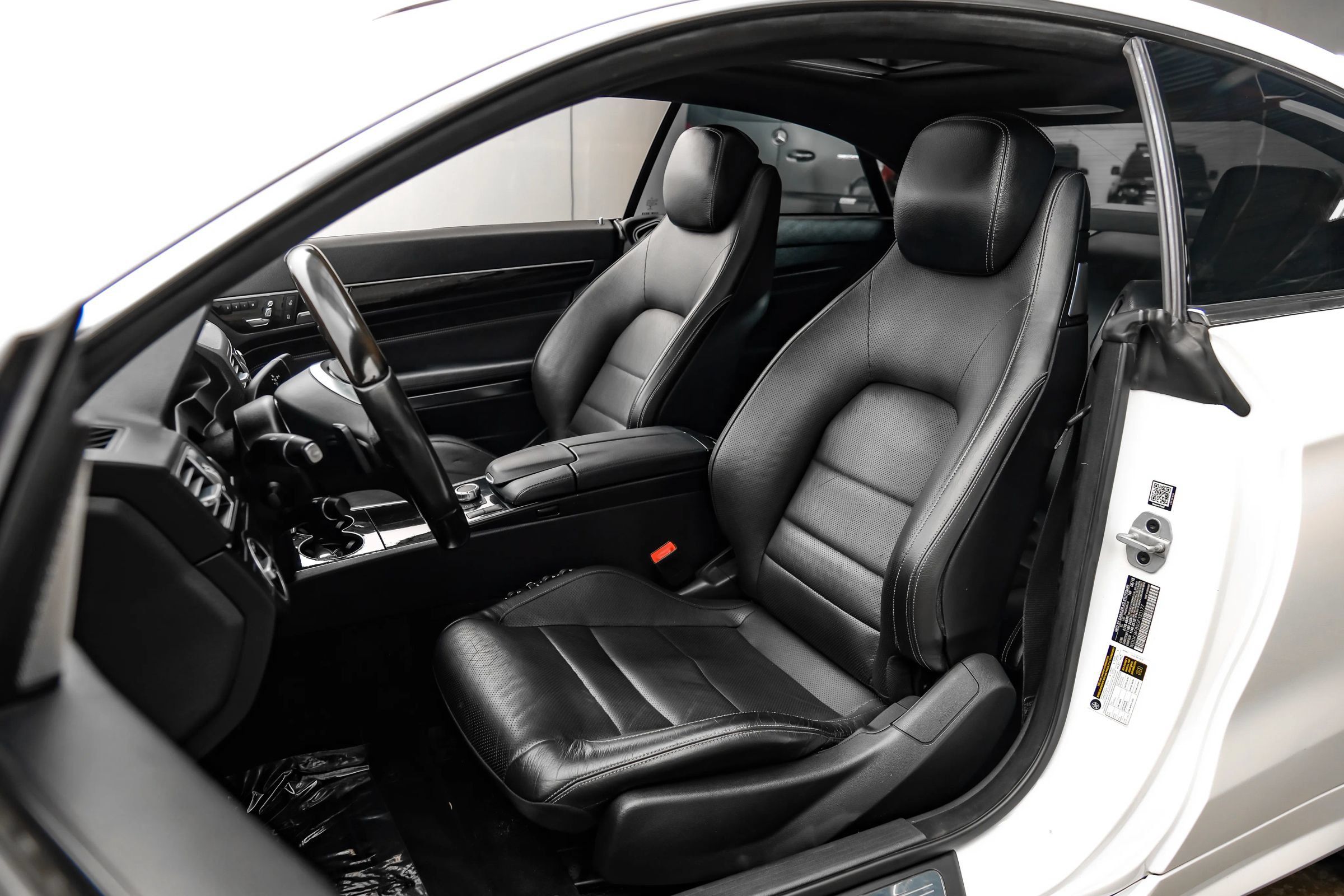 Used 2016 Mercedes-Benz E 400 Coupe image 40