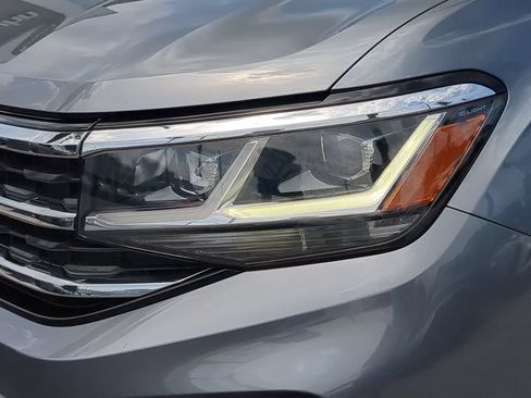 Certified 2023 Volkswagen Atlas Cross Sport SE FWD image 8