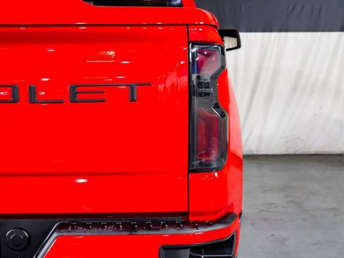 Used 2022 Chevrolet Silverado 1500 Custom AWD/4WD image 40
