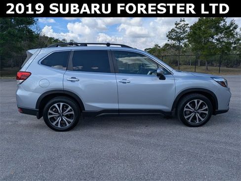 Used 2019 Subaru Forester Limited image 2