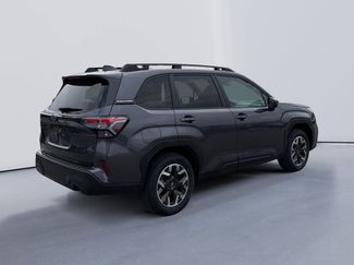 New 2026 Subaru Forester Premium AWD/4WD video 3