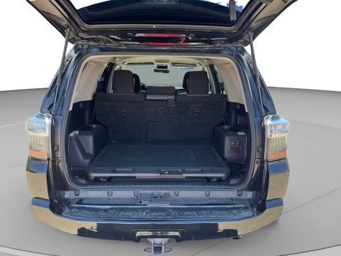 Used 2015 Toyota 4Runner SR5 RWD image 19