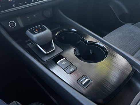 Certified 2023 Nissan Rogue SV image 17