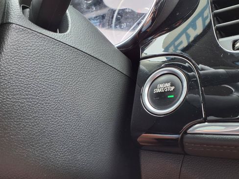 Used 2020 Buick Encore Preferred FWD image 16