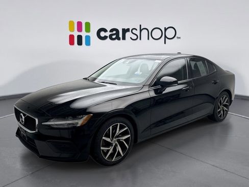 Used 2019 Volvo S60 T6 Momentum w/ Premium Package image 1
