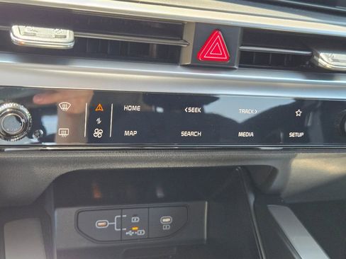 New 2026 Kia Sorento LX FWD image 27