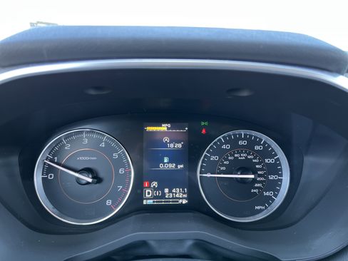 Used 2022 Subaru Crosstrek 2.5i Limited image 2