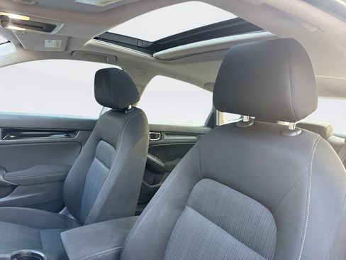Used 2022 Honda Civic EX image 16
