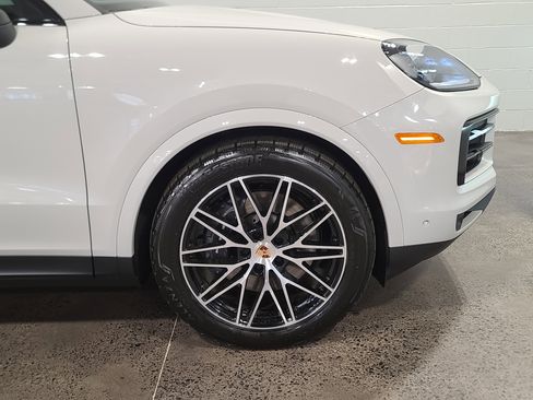 New 2026 Porsche Cayenne Coupe image 11