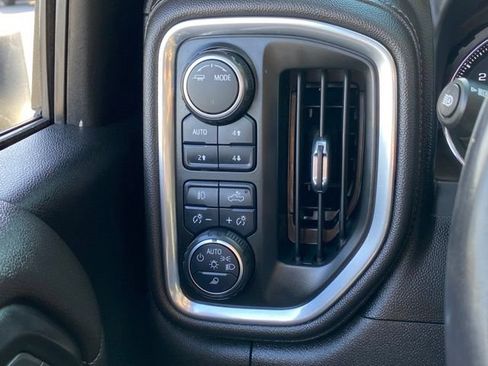Used 2022 Chevrolet Silverado 2500 LTZ w/ LTZ Convenience Package AWD/4WD image 22