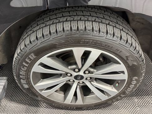 Used 2021 Ford Expedition Limited AWD/4WD image 52