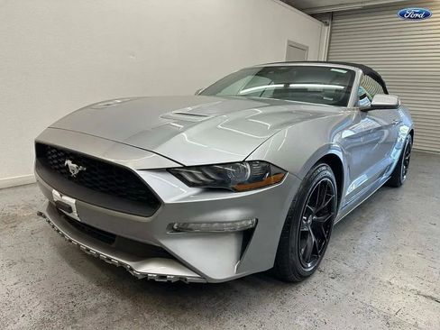 Used 2022 Ford Mustang Premium image 3