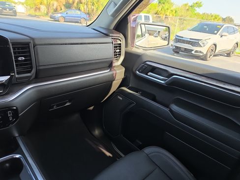 Certified 2023 Chevrolet Silverado 1500 LTZ AWD/4WD image 10