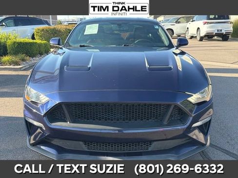 Used 2020 Ford Mustang Coupe w/ Black Accent Package RWD image 4